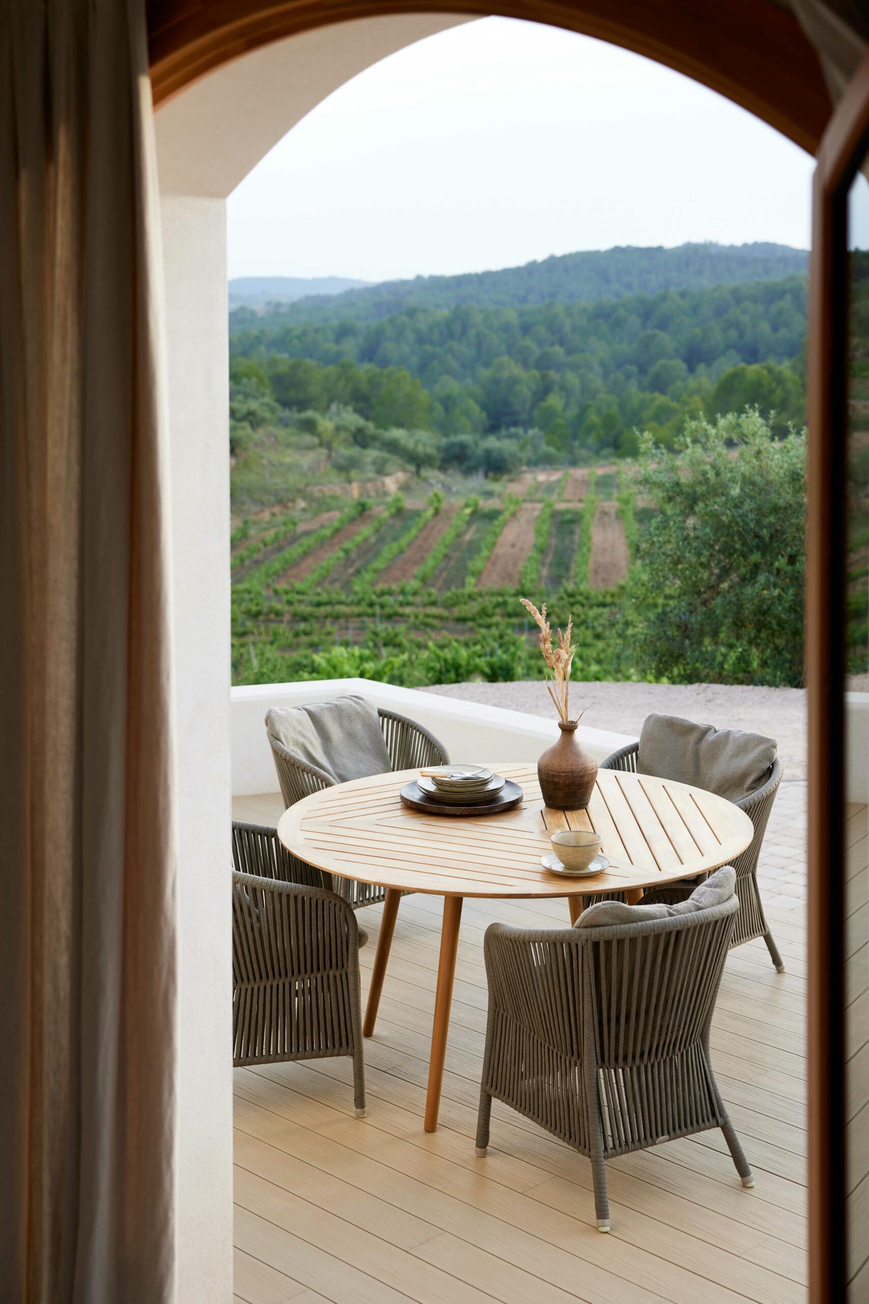Cane-line DEFINE dining table - Image 5