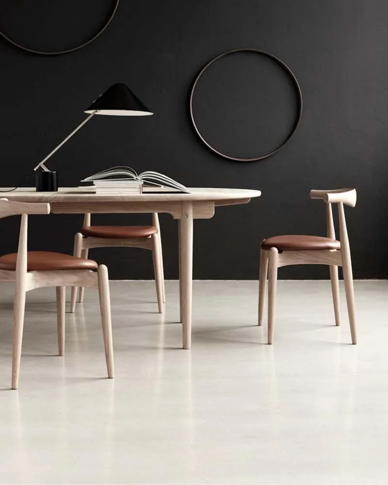 Carl Hansen CH20 chair, oiled oak / dark brown leather - Image 2
