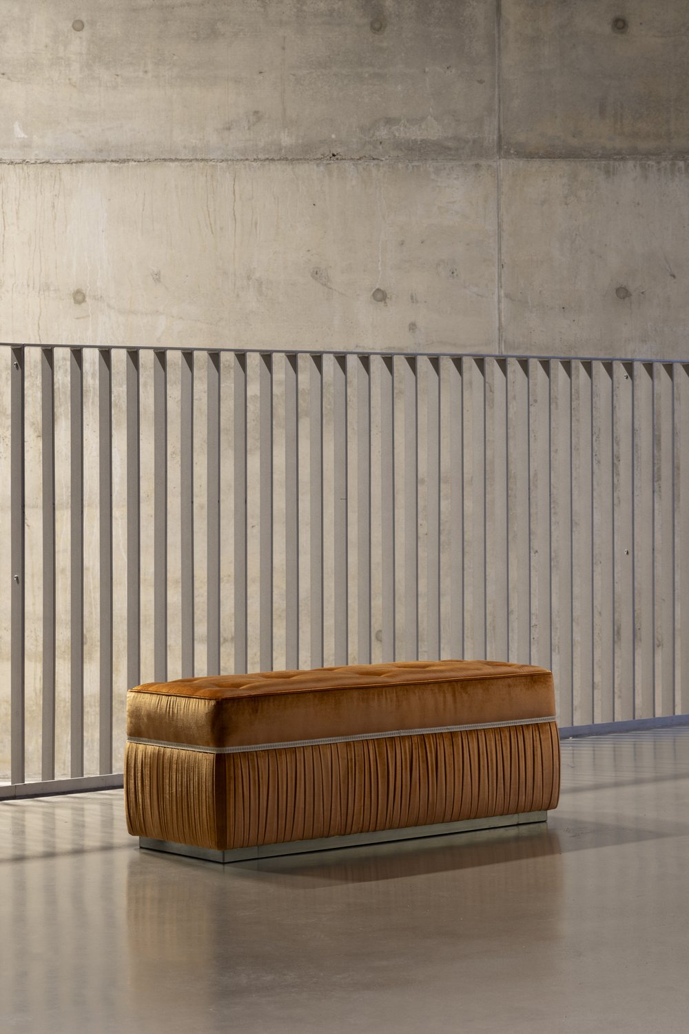 Fleming Collection LINNA ottoman - Image 5