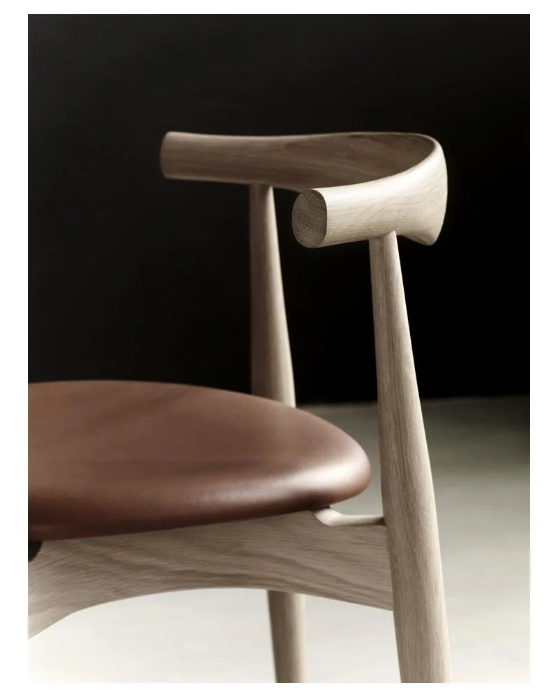 Carl Hansen CH20 chair, oiled oak / dark brown leather - Image 4