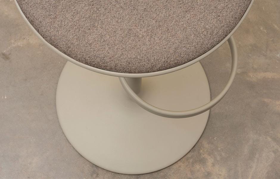 Andreu World HULA barstool 76 cm, upholstered seat, sand BQ2795 - Image 3