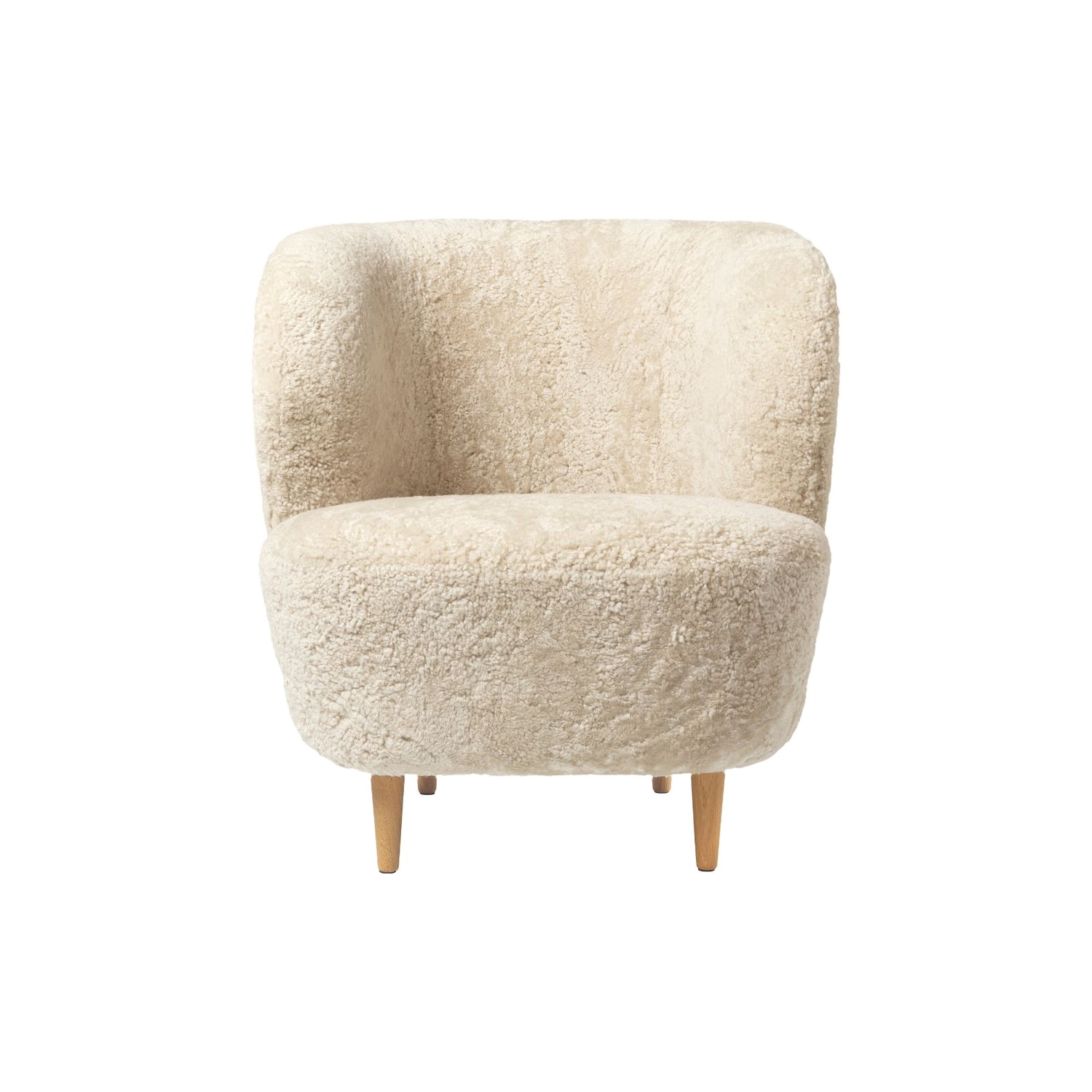 GUBI STAY-nojatuoli, pieni, beige (moonlight) lampaankarva/tammi – Designsuosikki