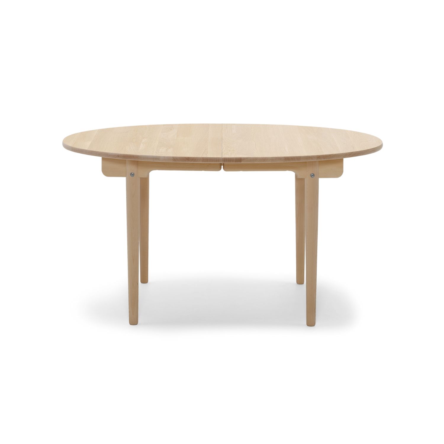 Carl Hansen CH337-ruokapöytä