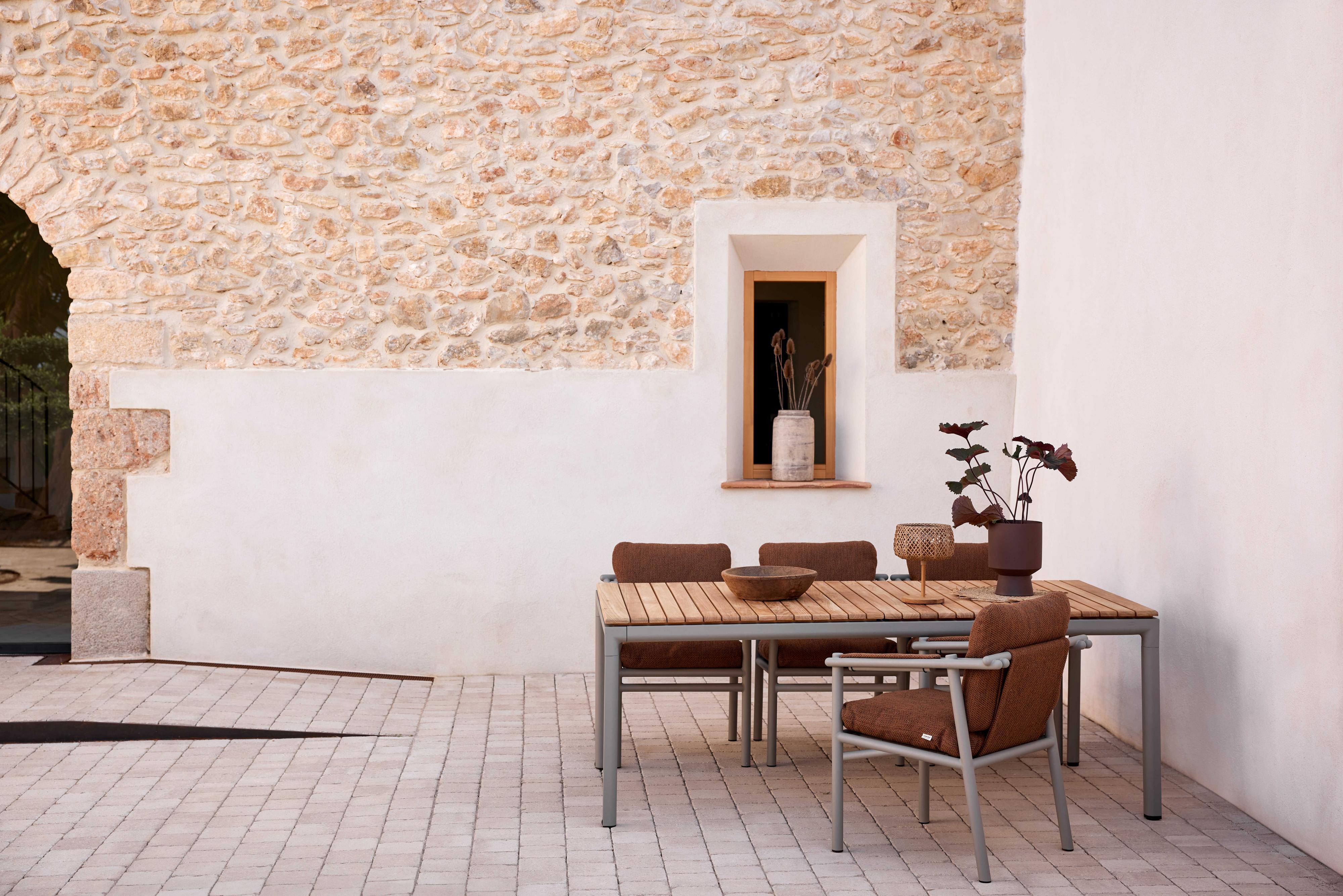 Cane-line DROP extendable dining table - Image 10
